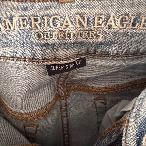 American Eagle Favorite Boyfriend Super Stretch Jeans - Picture 4 of 6